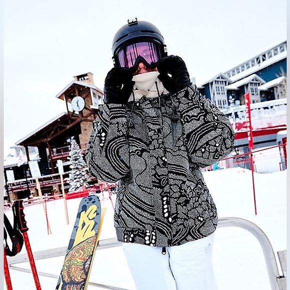 NEW Free People Bunny Slope Printed Puffer Jacket In Midnight Combo - Picture 6 of 16